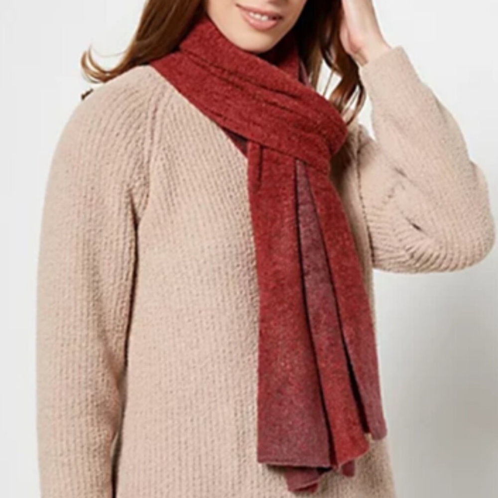 NWT Barefoot Dreams Crimson Confetti Scarf